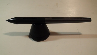 13 - Pen stand side